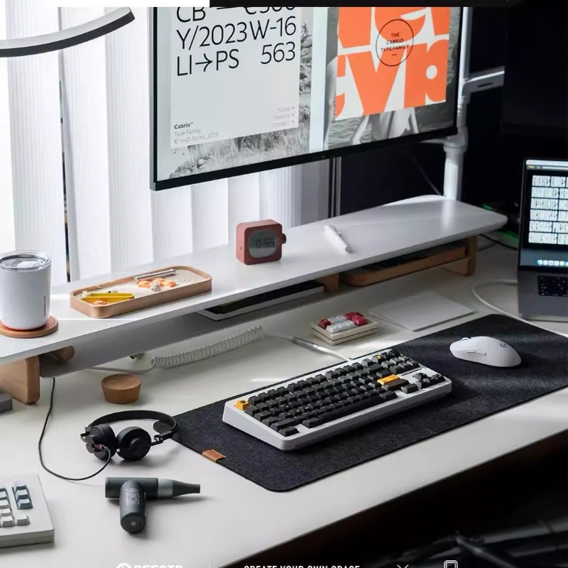 Moderne monitorverhoger, ergon - Desk Setup With Laptop And Monitor recensie en prijs