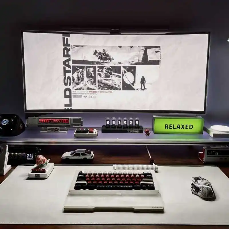 Aluminium monitorstandaard Acr - Desk Setup With Laptop And Monitor recensie en prijs